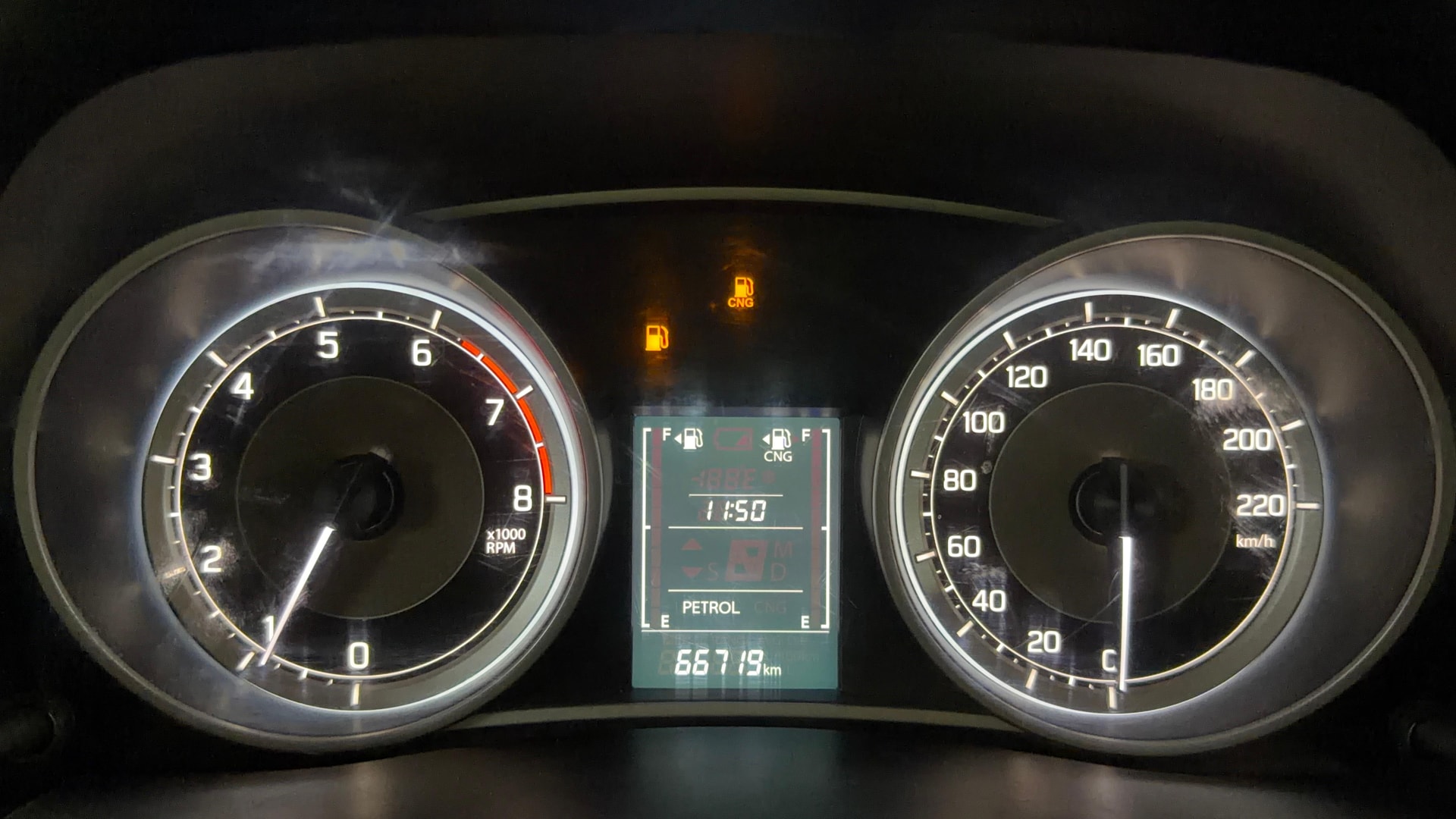 View 2022 Maruti Suzuki 1000 Base Variant Image 34 Used 2022 Maruti Suzuki 1000 Base Variant Image 34