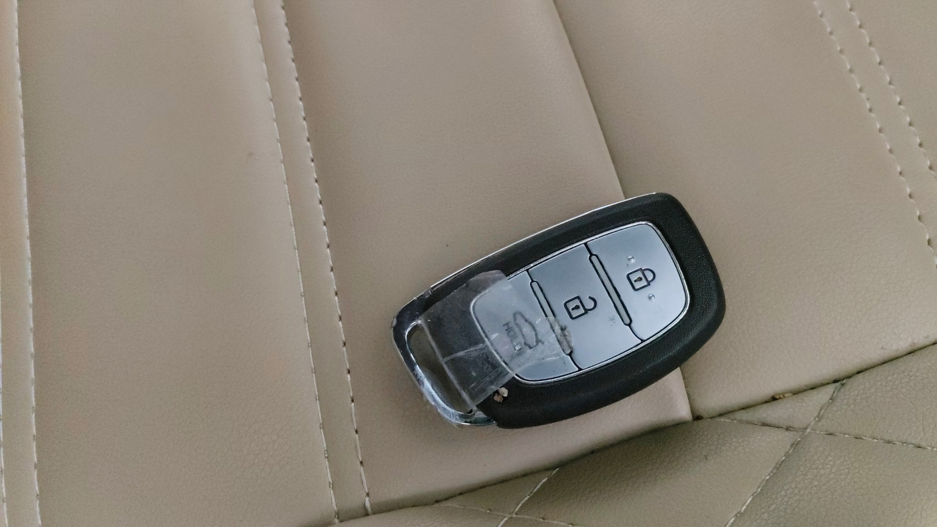 View 2015 Hyundai Xcent SX Petrol (O) Image 27 Used 2015 Hyundai Xcent SX Petrol (O) Image 27
