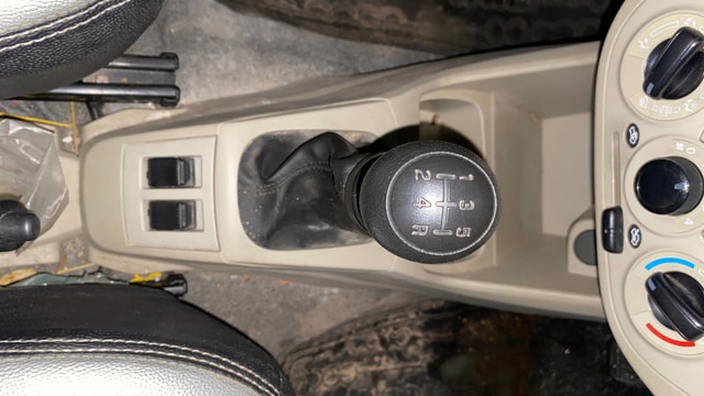 View Maruti Suzuki 1000 Image 37 Used Maruti Suzuki 1000 Image 37
