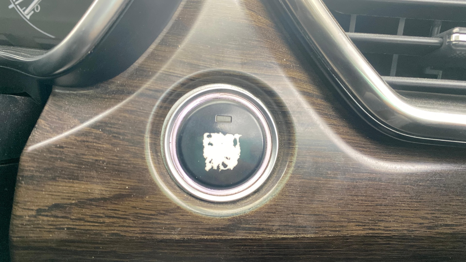 View 2021 Tata Harrier XE Image 35 Used 2021 Tata Harrier XE Image 35