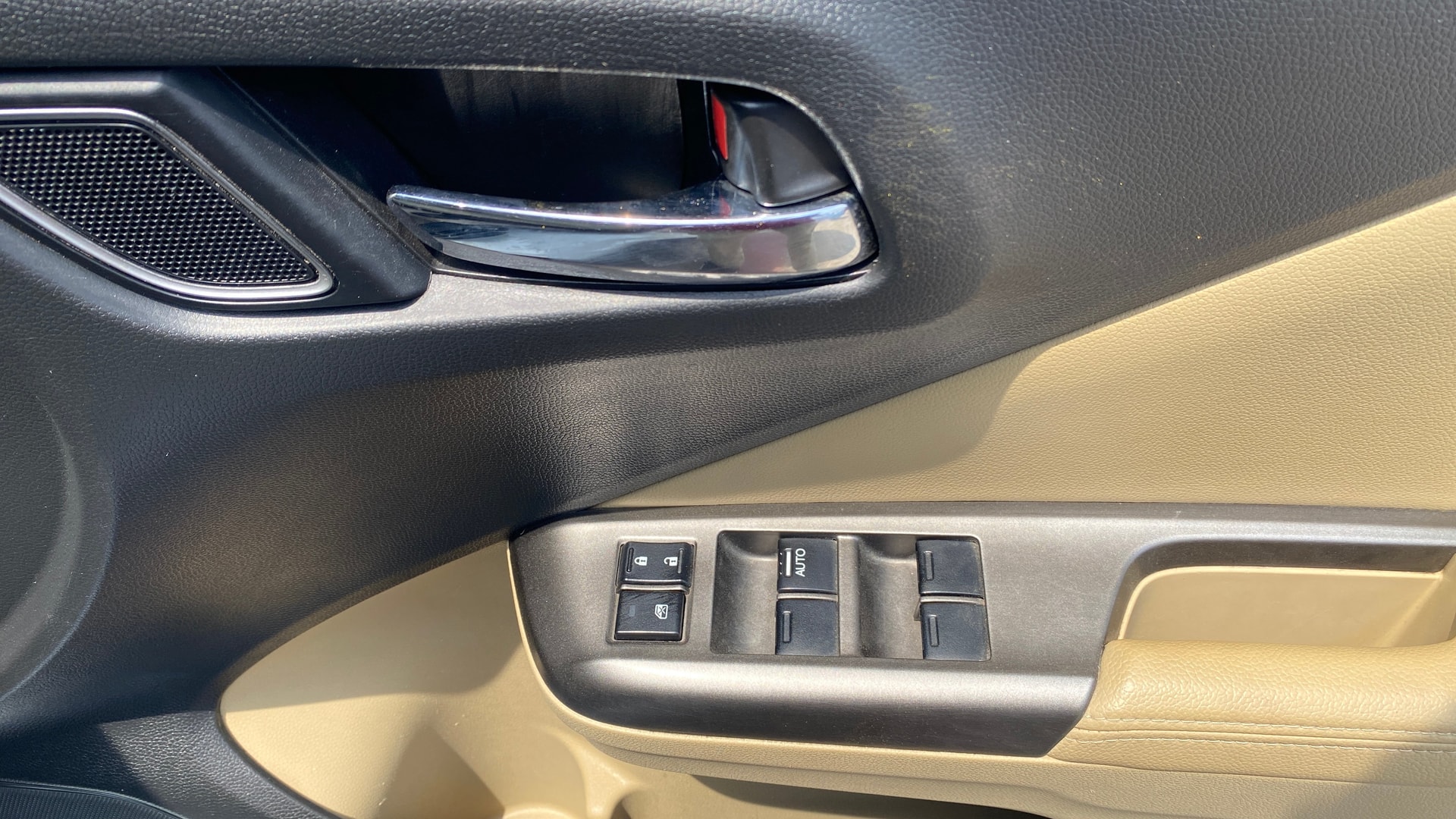 View 2017 Honda City ZX MT Diesel Anniversary Edition Image 35 Used 2017 Honda City ZX MT Diesel Anniversary Edition Image 35