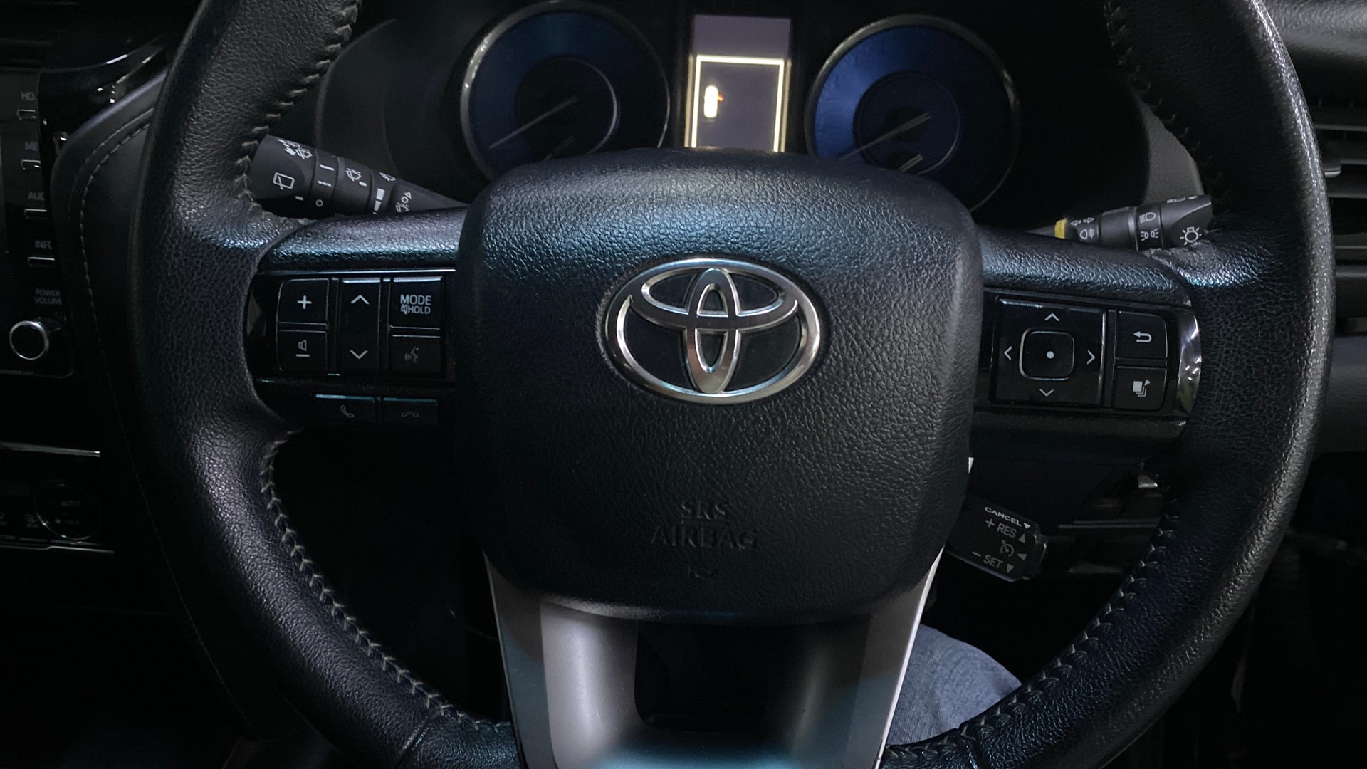 View 2025 Toyota Fortuner 2.7 4X2 AT BS IV Image 3 Used 2025 Toyota Fortuner 2.7 4X2 AT BS IV Image 3