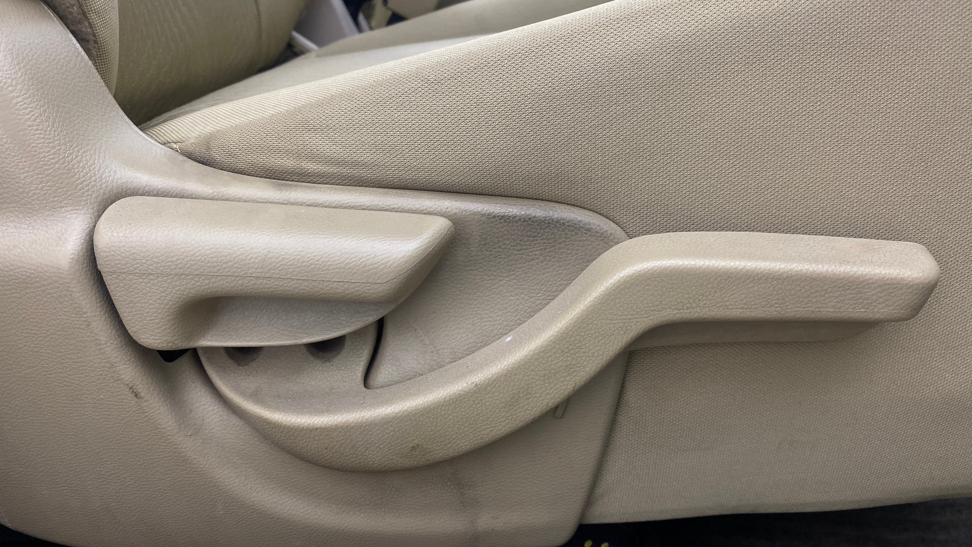 View 2015 Honda Amaze E MT Petrol BS IV Image 18 Used 2015 Honda Amaze E MT Petrol BS IV Image 18