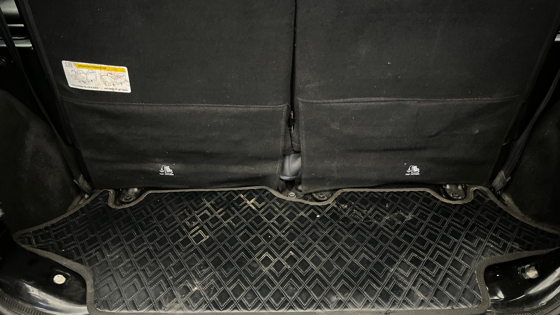 View 2024 Mahindra Thar AX Standard Manual Soft Top 6 Seater Image 7 Used 2024 Mahindra Thar AX Standard Manual Soft Top 6 Seater Image 7
