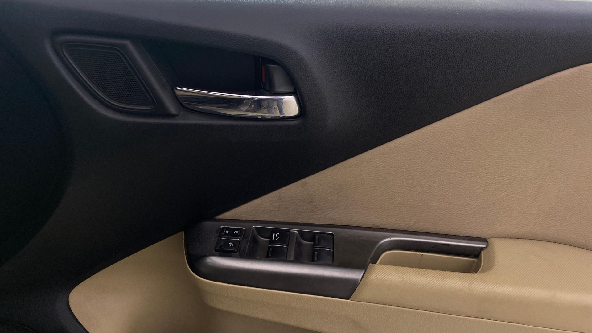 View 2014 Honda City ZX MT Diesel Anniversary Edition Image 34 Used 2014 Honda City ZX MT Diesel Anniversary Edition Image 34