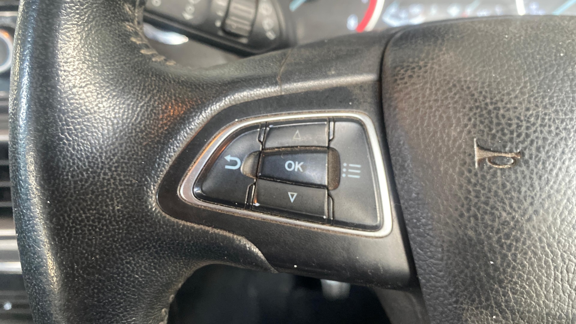 View 2019 Ford EcoSport 1.5 TDCi Diesel Ambiente BS IV Image 3 Used 2019 Ford EcoSport 1.5 TDCi Diesel Ambiente BS IV Image 3