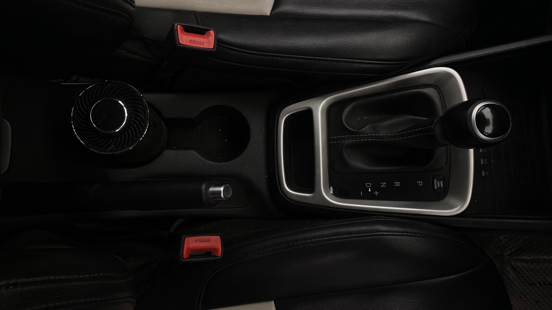 View 2019 Hyundai Venue SX Plus 1.0 Petrol AT Image 41 Used 2019 Hyundai Venue SX Plus 1.0 Petrol AT Image 41