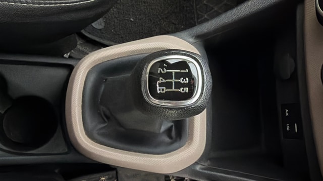 View Hyundai Grand i10 Image 37 Used Hyundai Grand i10 Image 37