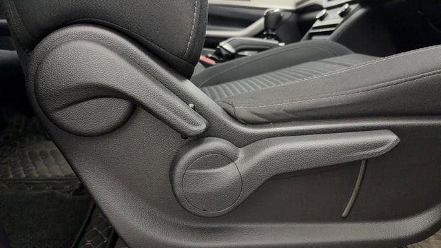 View Mahindra XUV700 Image 18 Used Mahindra XUV700 Image 18