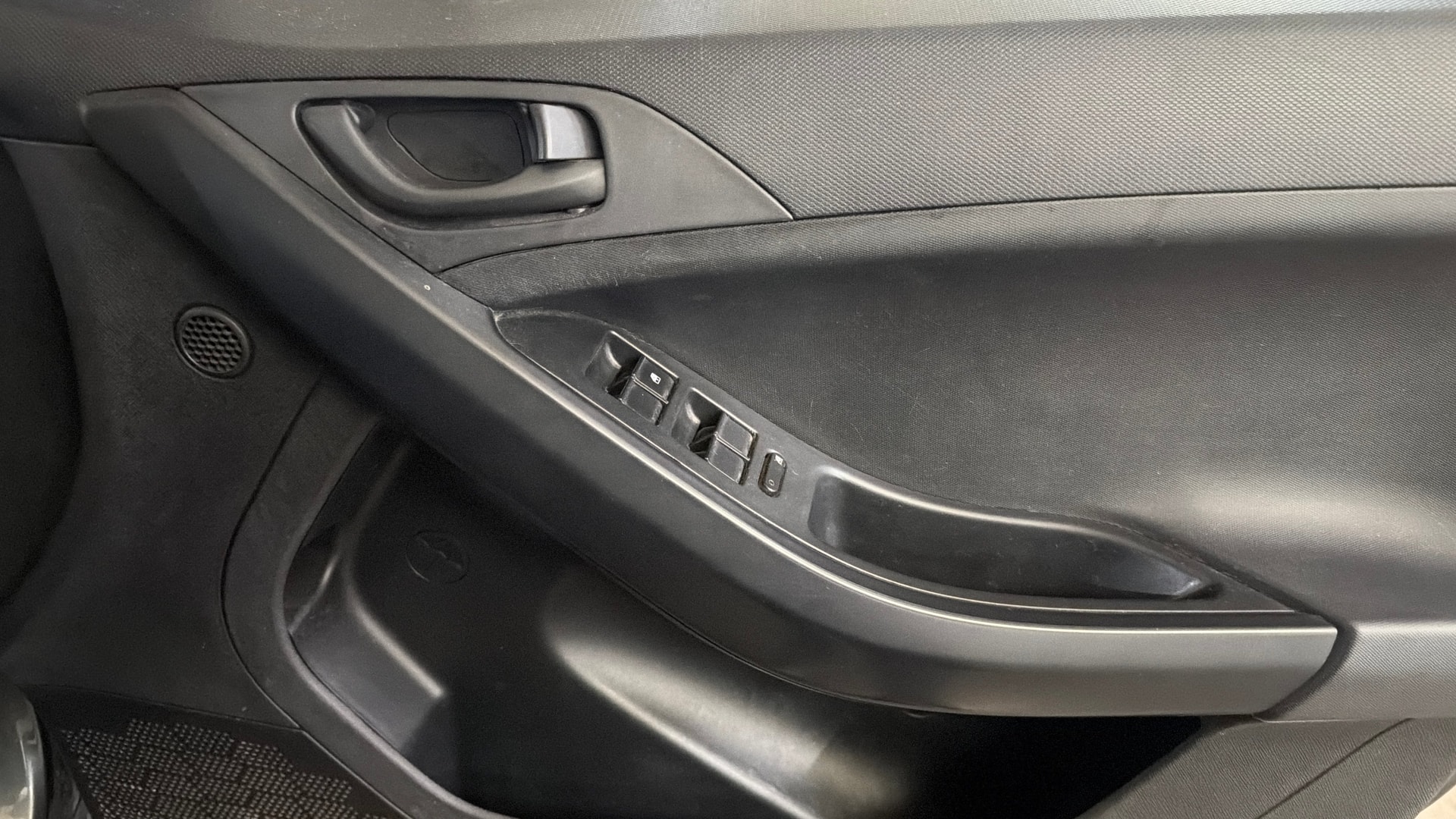 View 2024 Tata Nexon Revotron XE Image 33 Used 2024 Tata Nexon Revotron XE Image 33