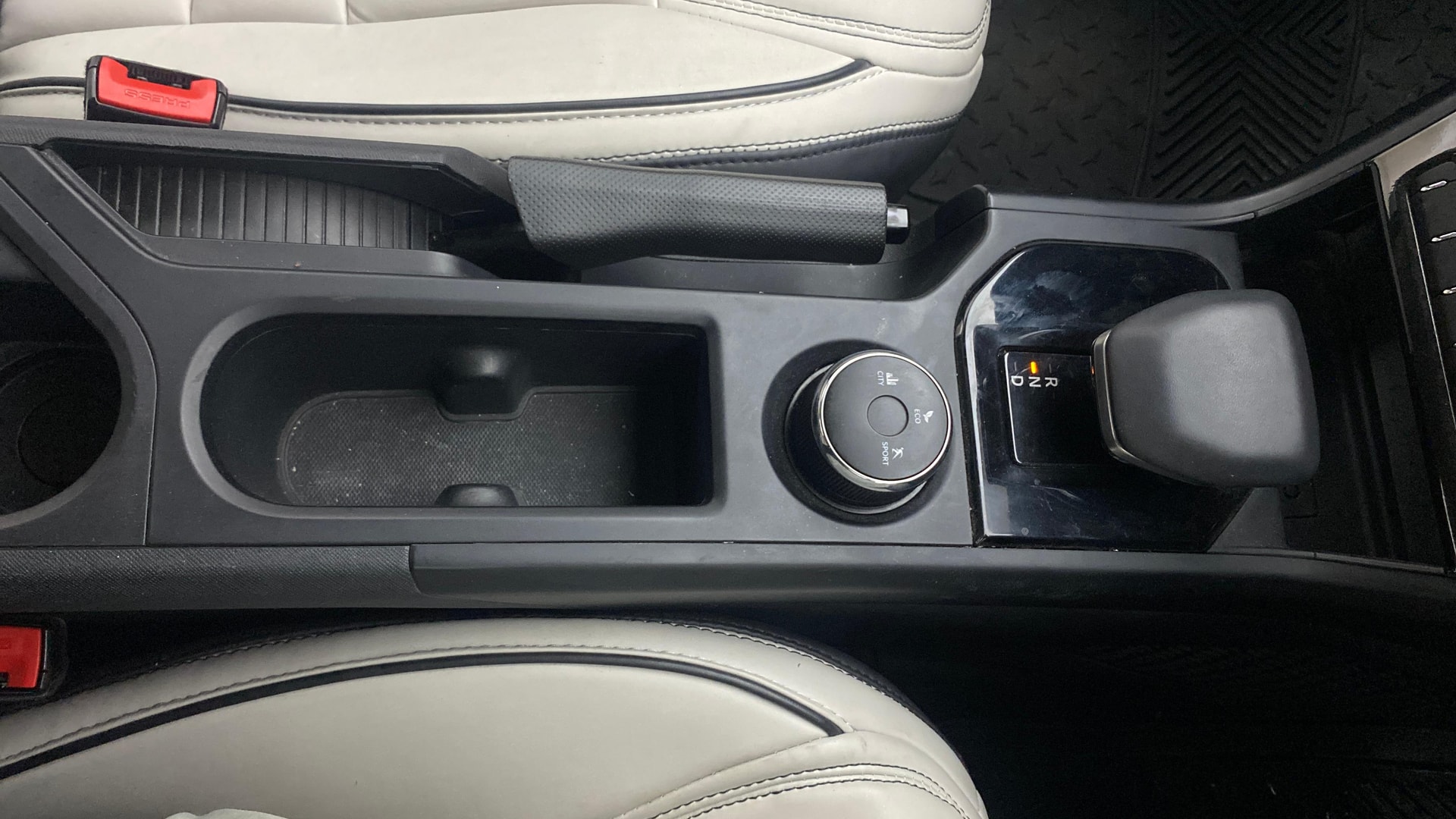 View 2025 Tata Nexon Revotron XE Image 39 Used 2025 Tata Nexon Revotron XE Image 39