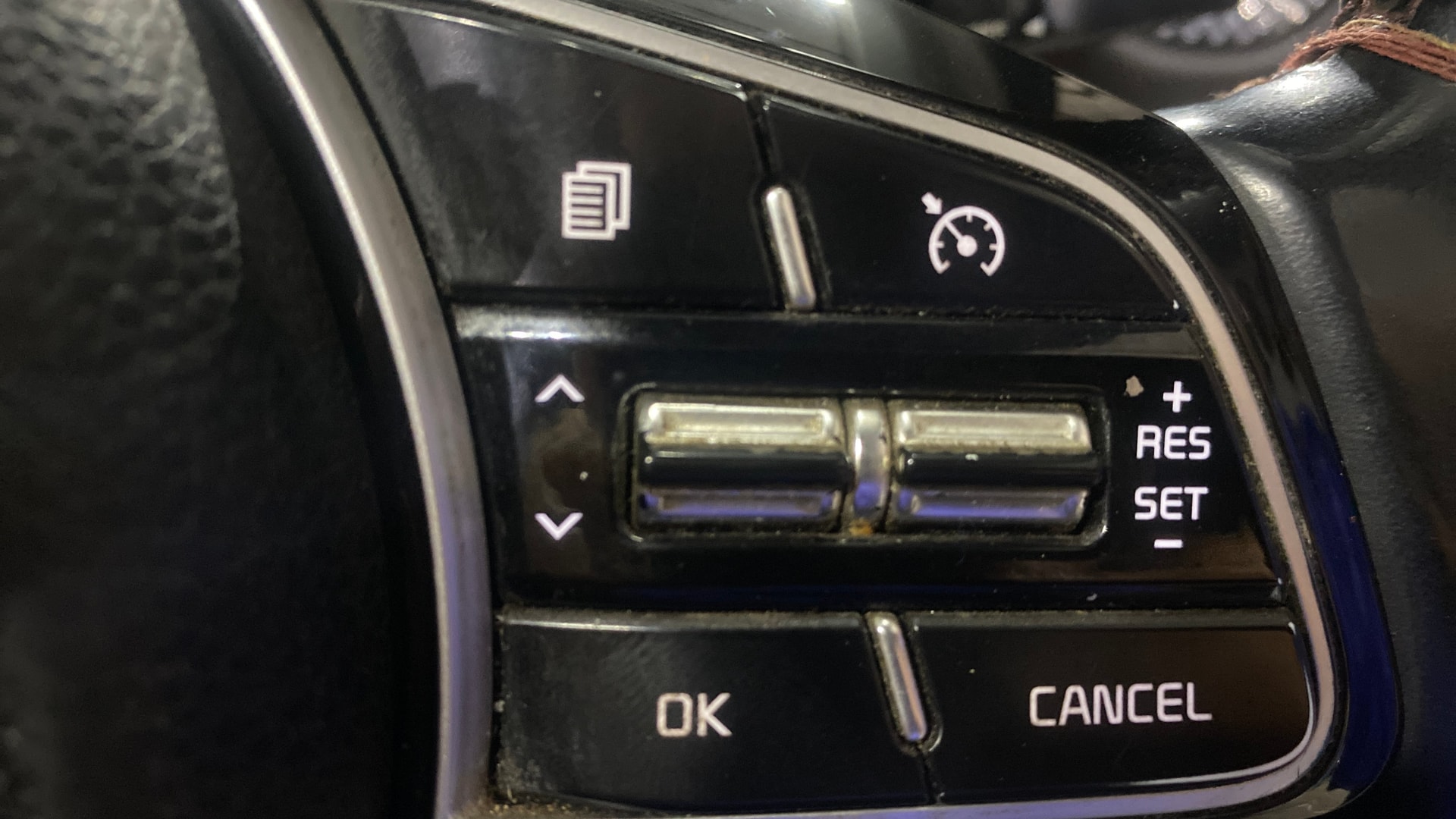 View 2020 Kia Sonet GTX Plus DCT Petrol Image 3 Used 2020 Kia Sonet GTX Plus DCT Petrol Image 3