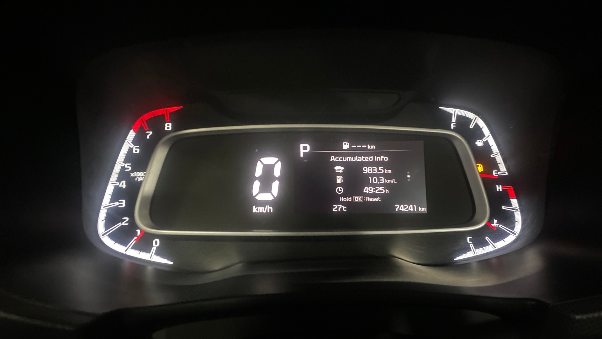 View 2020 Kia Sonet GTX Plus DCT Petrol Image 37 Used 2020 Kia Sonet GTX Plus DCT Petrol Image 37