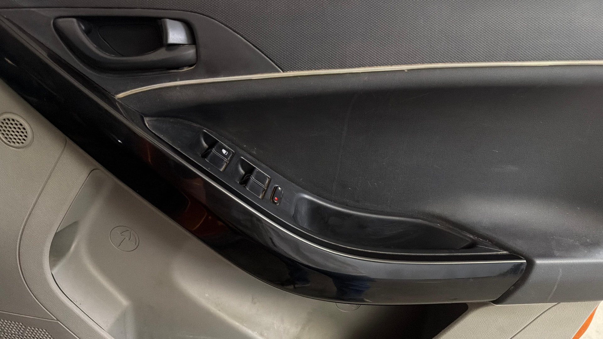 View 2019 Tata Nexon Revotron XM Image 33 Used 2019 Tata Nexon Revotron XM Image 33