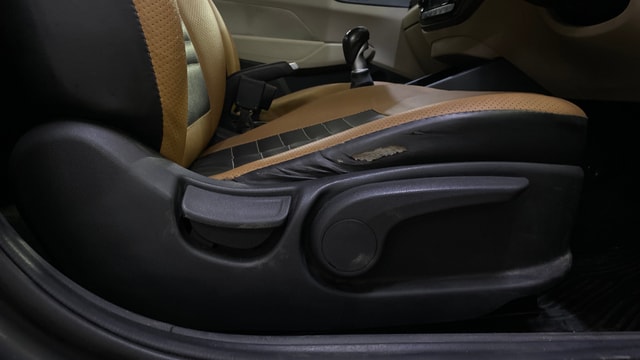 View Hyundai Verna Image 11 Used Hyundai Verna Image 11