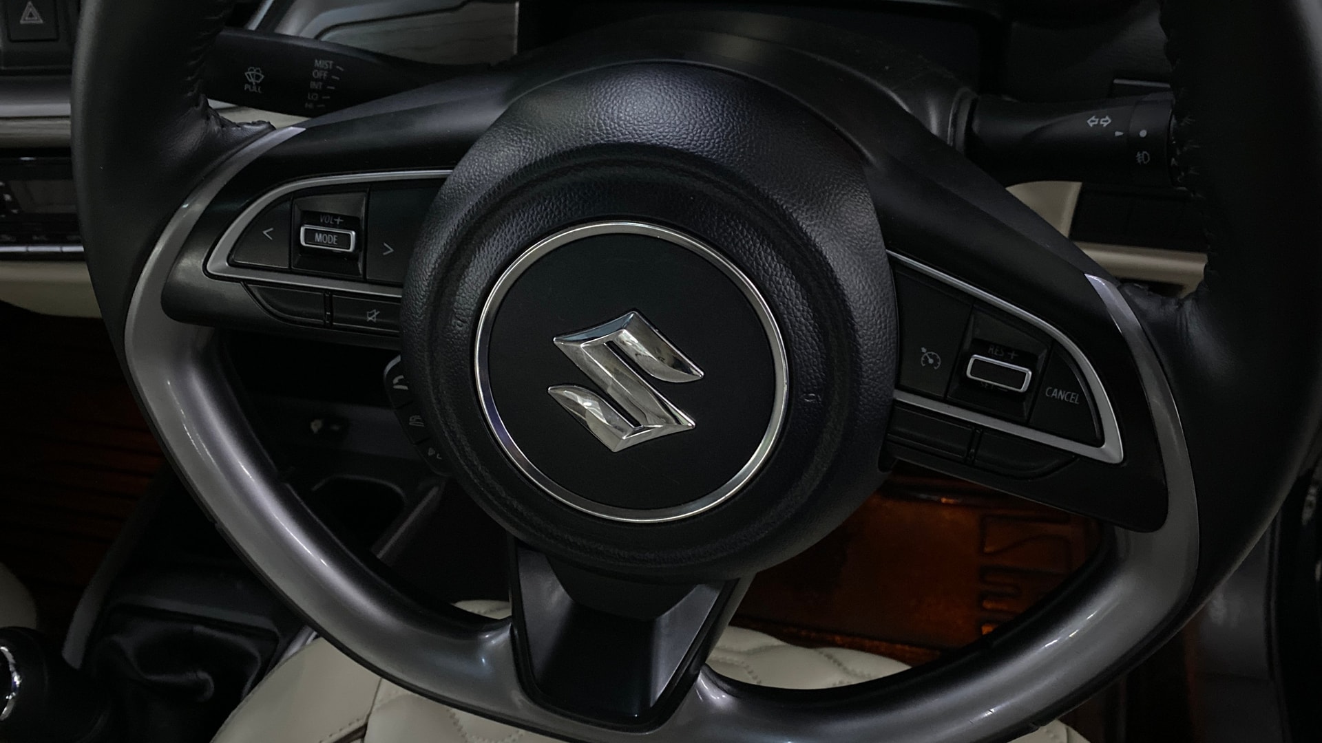 View 2026 Maruti Suzuki 1000 Base Variant Image 3 Used 2026 Maruti Suzuki 1000 Base Variant Image 3