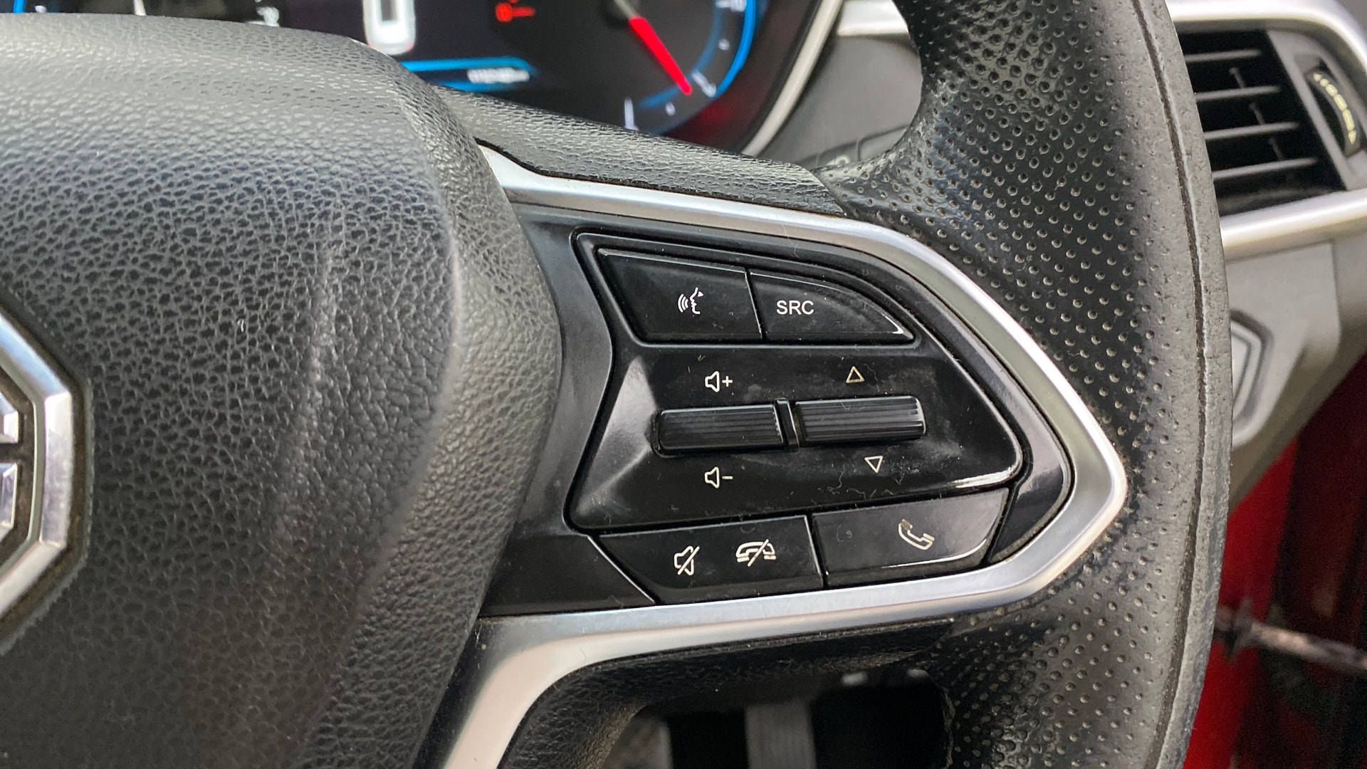 View 2020 MG Hector Sharp Diesel Image 3 Used 2020 MG Hector Sharp Diesel Image 3