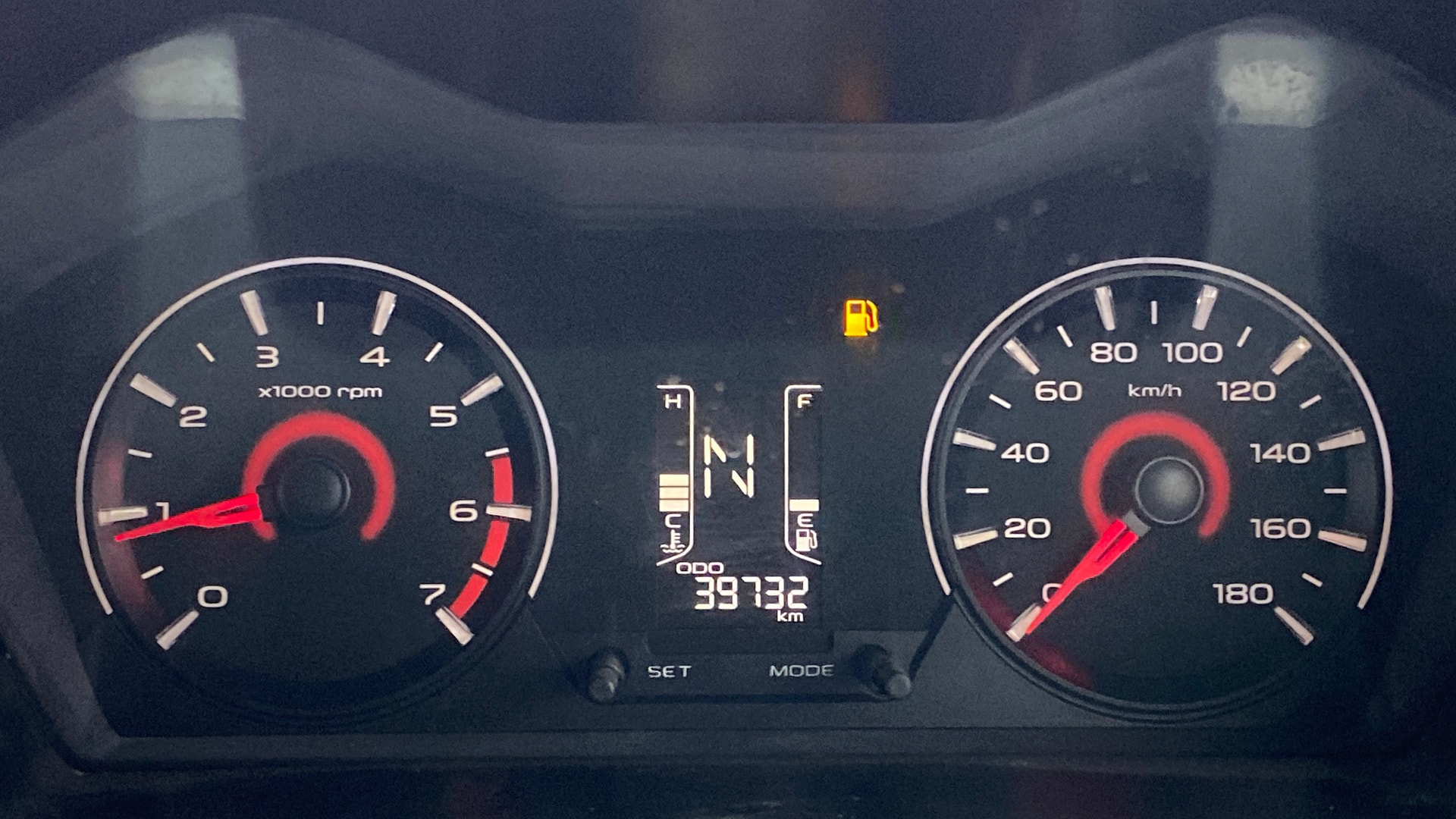 View 2018 Mahindra KUV100 K2 Petrol BS IV Image 34 Used 2018 Mahindra KUV100 K2 Petrol BS IV Image 34