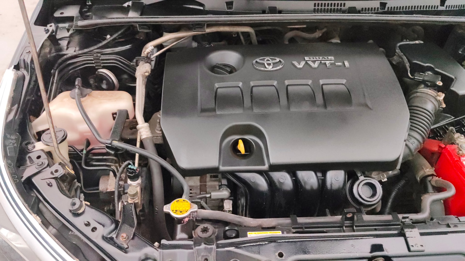 View 2016 Toyota Corolla Altis 1.8 G Image 3 Used 2016 Toyota Corolla Altis 1.8 G Image 3