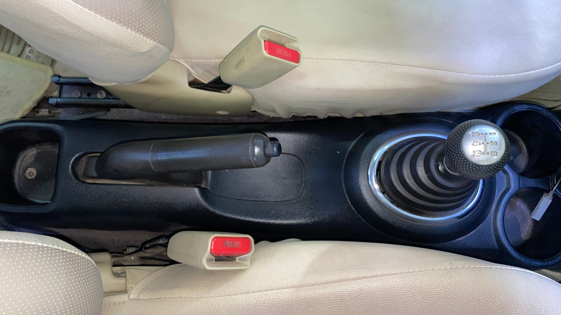View 2014 Honda Amaze E MT Petrol BS IV Image 44 Used 2014 Honda Amaze E MT Petrol BS IV Image 44