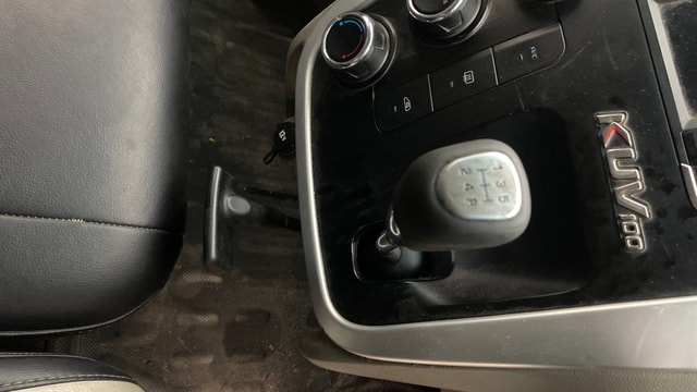 View Mahindra KUV100 Image 38 Used Mahindra KUV100 Image 38