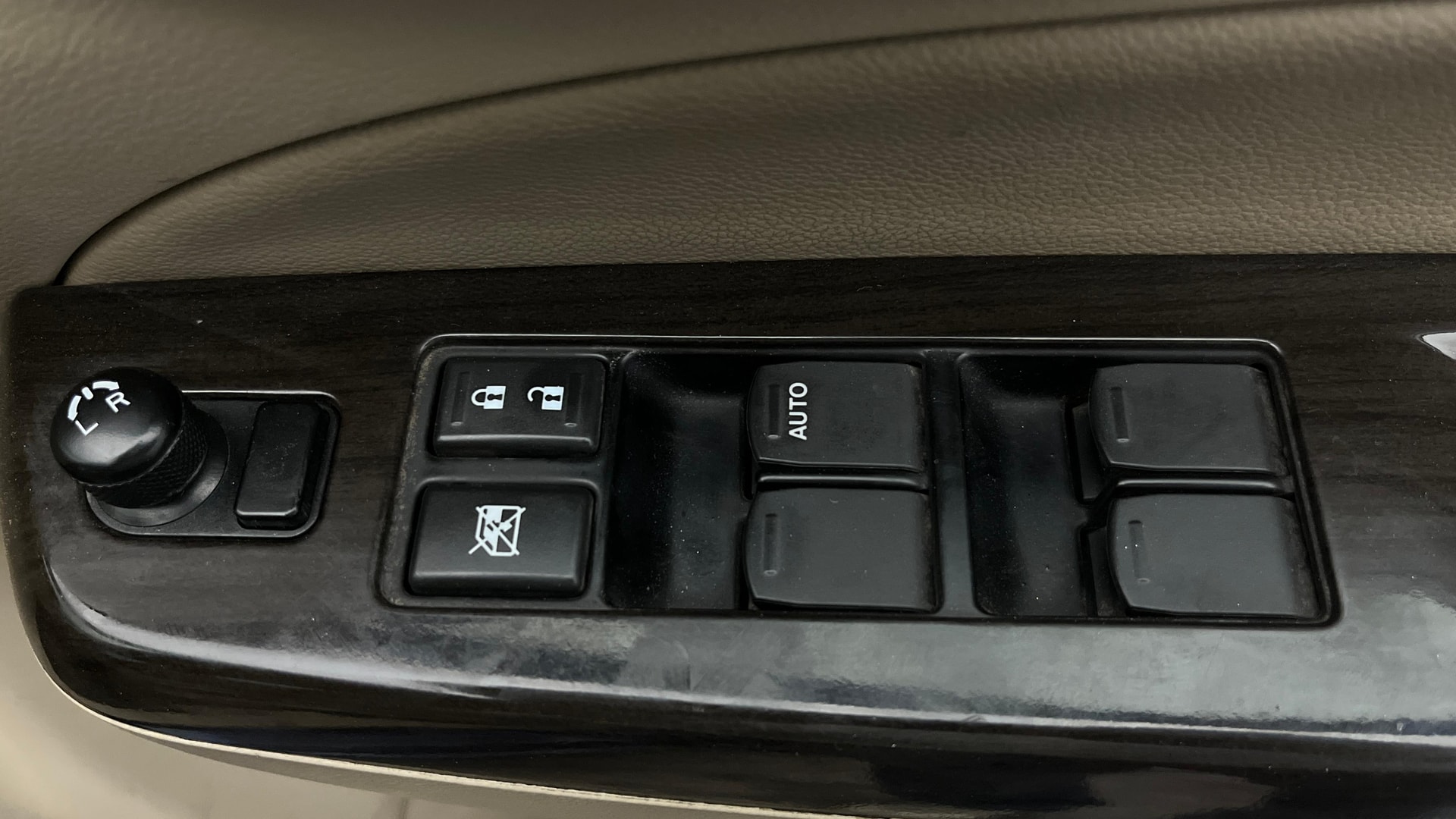 View 2017 Maruti Suzuki 1000 Base Variant Image 33 Used 2017 Maruti Suzuki 1000 Base Variant Image 33