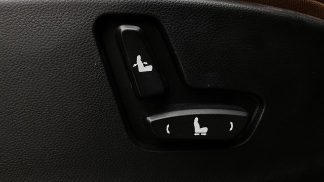 View MG Hector Plus Image 12 Used MG Hector Plus Image 12