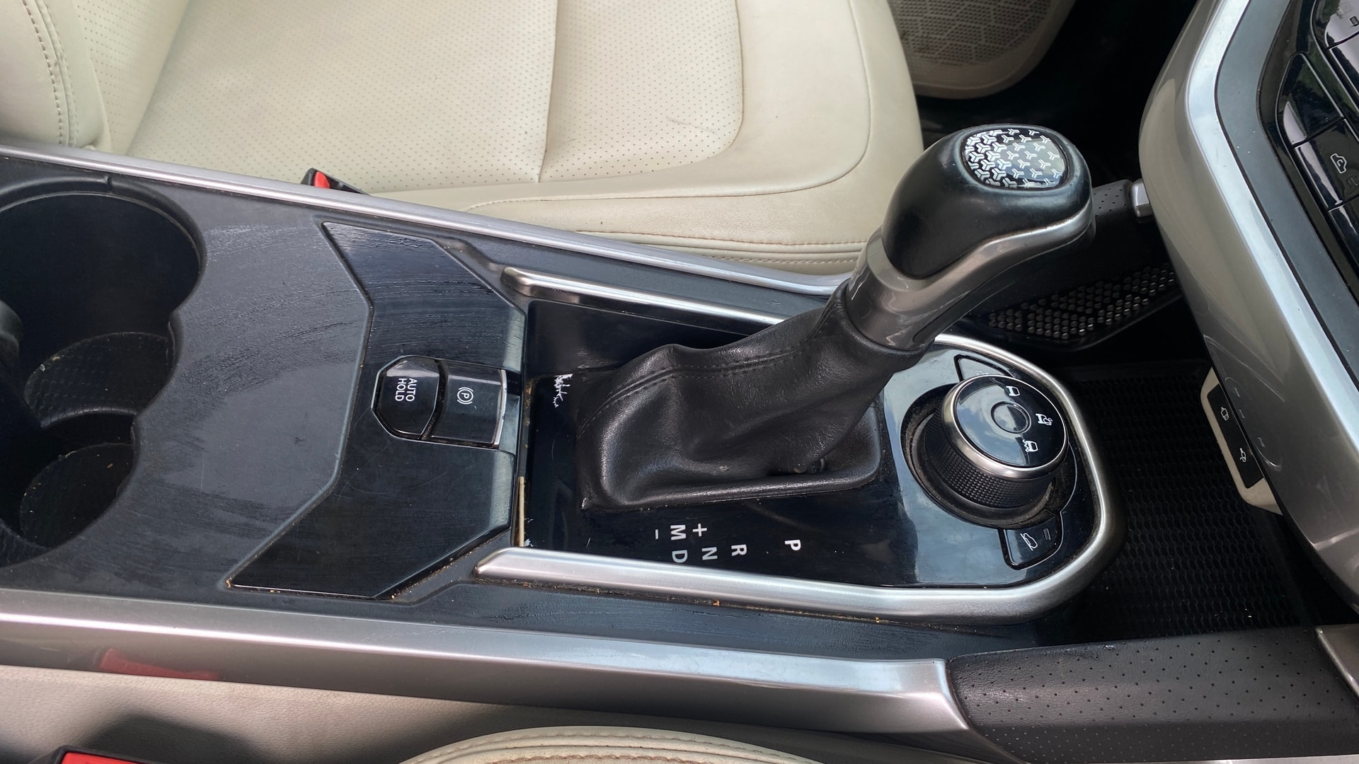 Used 2021 Tata Safari Used 2021 Tata Safari