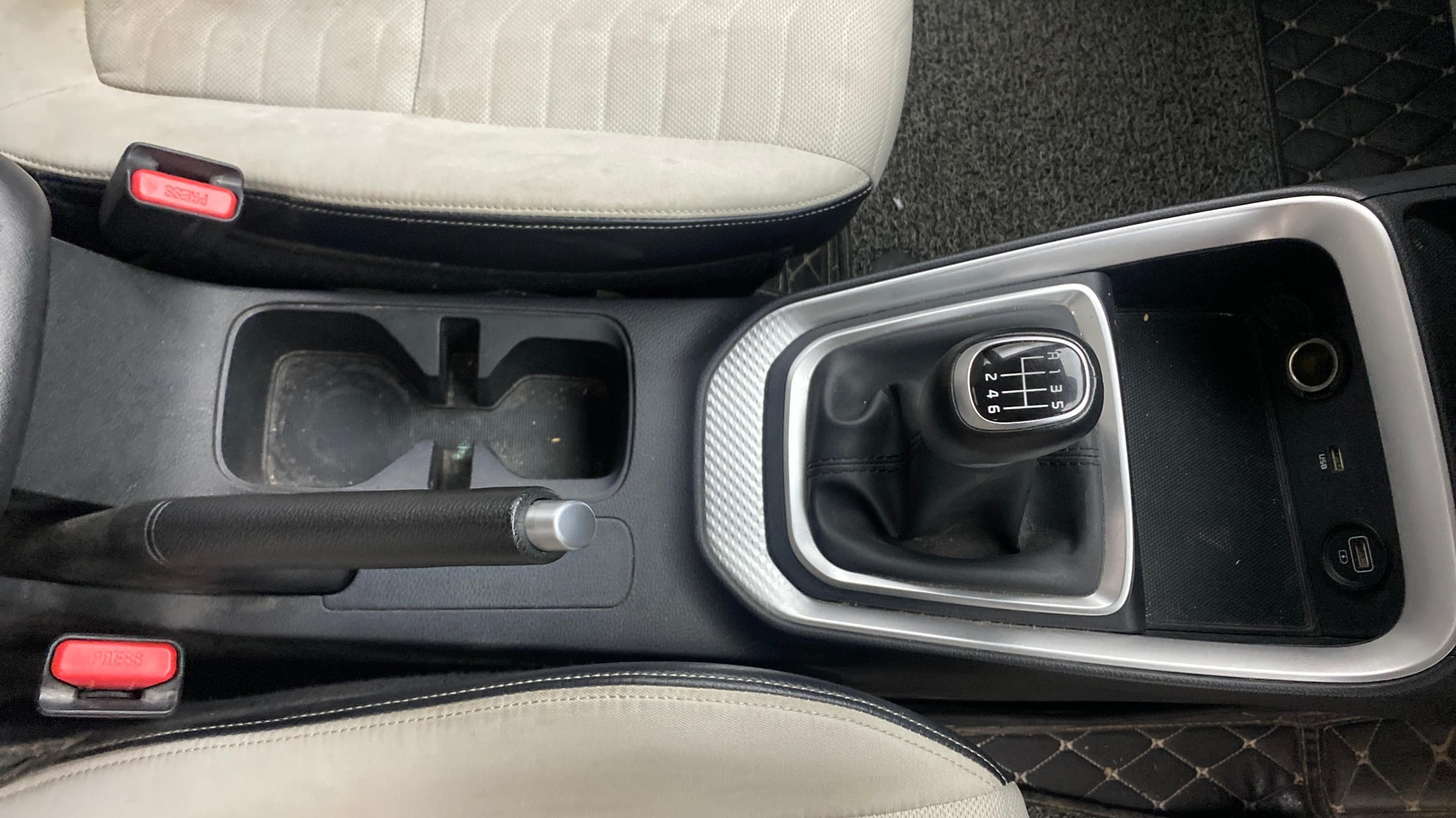 Used 2023 Kia Sonet Used 2023 Kia Sonet