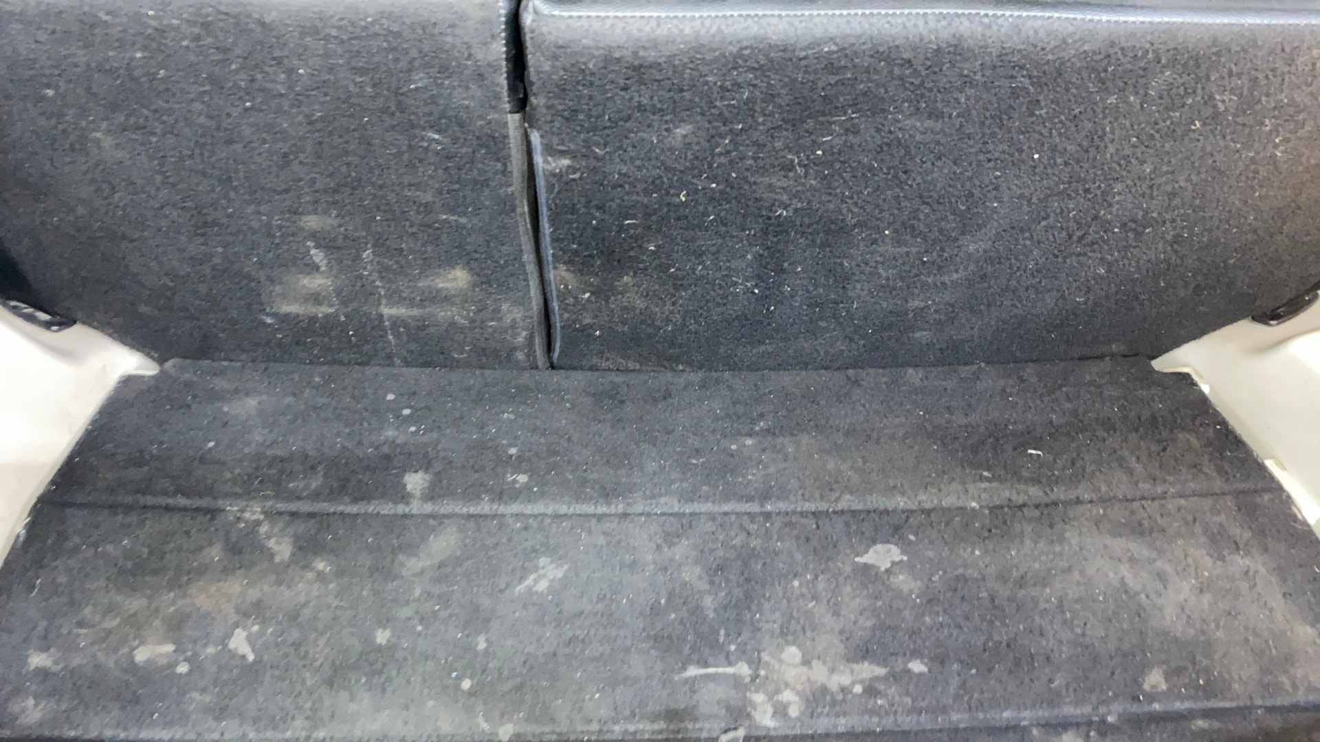 View 2019 Mahindra XUV300 W4 Petrol BS IV Image 6 Used 2019 Mahindra XUV300 W4 Petrol BS IV Image 6