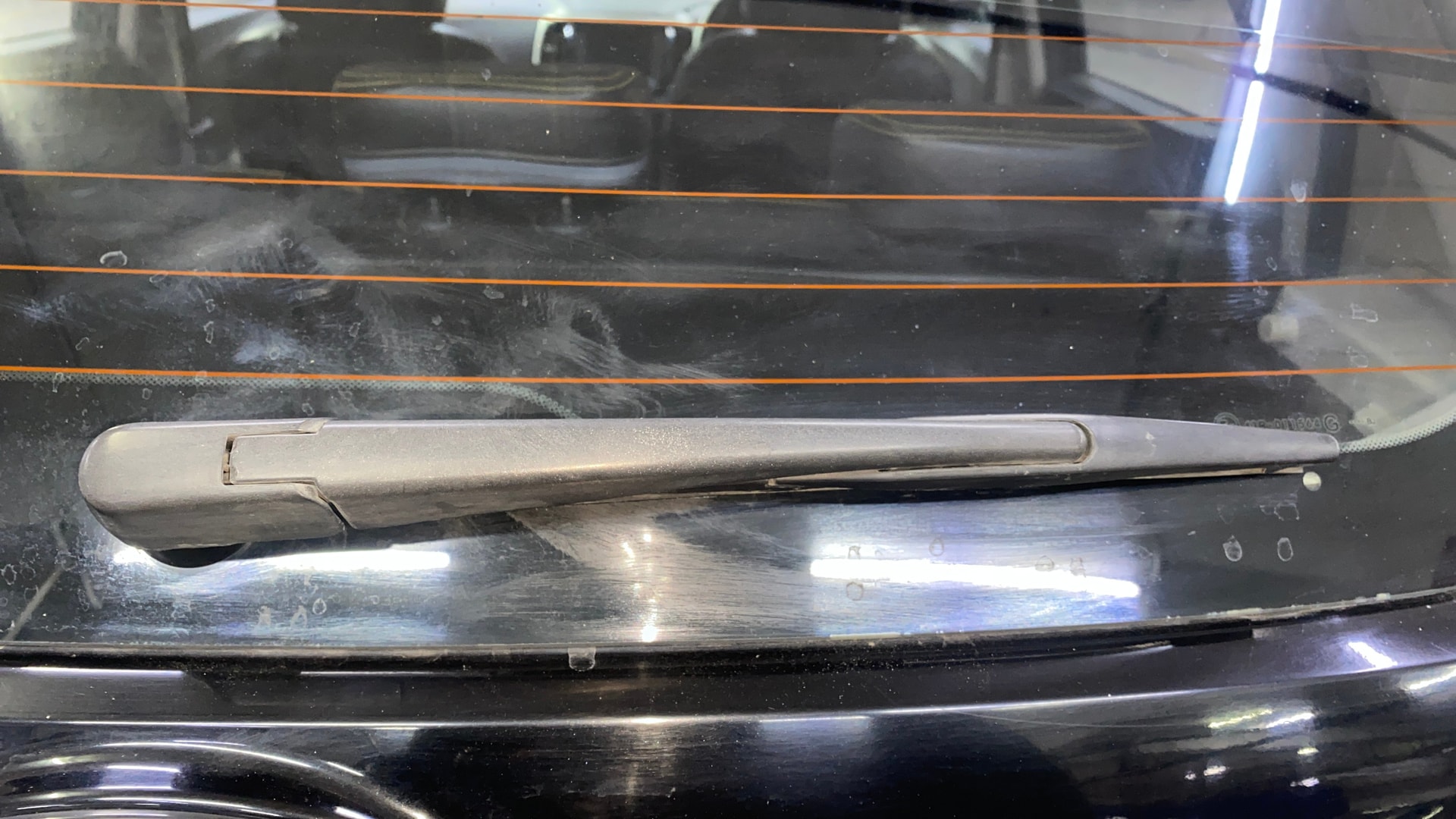 View 2019 Mahindra XUV300 W4 Petrol BS IV Image 23 Used 2019 Mahindra XUV300 W4 Petrol BS IV Image 23