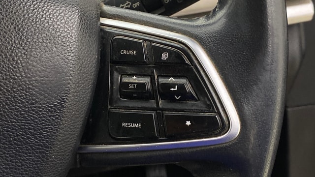 View Mahindra XUV700 Image 3 Used Mahindra XUV700 Image 3