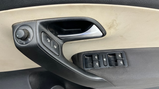 View Volkswagen Polo Image 32 Used Volkswagen Polo Image 32