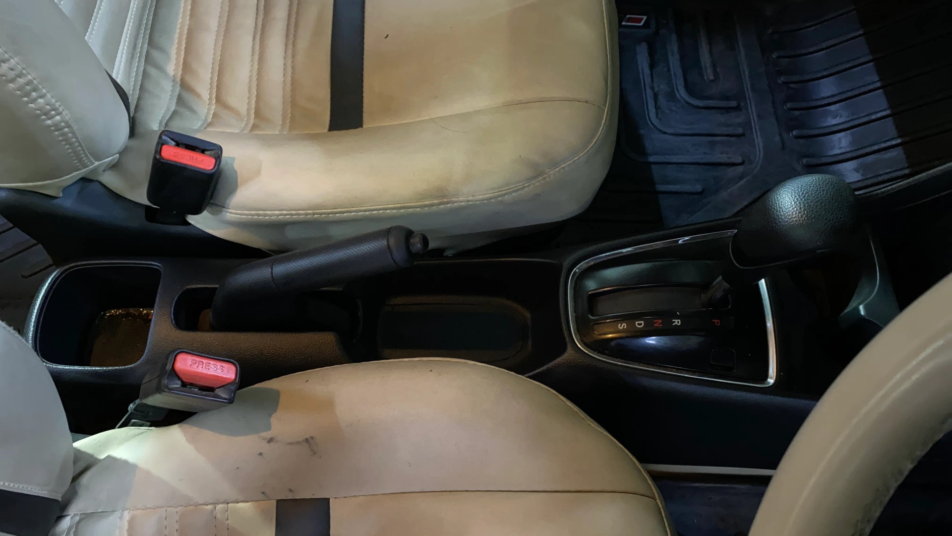View 2018 Honda Amaze E MT Petrol BS IV Image 38 Used 2018 Honda Amaze E MT Petrol BS IV Image 38