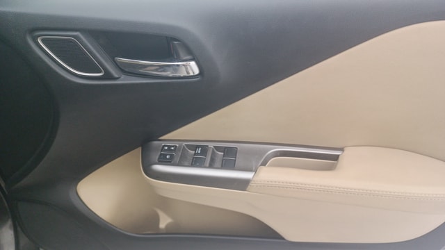 View Honda City ZX Image 35 Used Honda City ZX Image 35