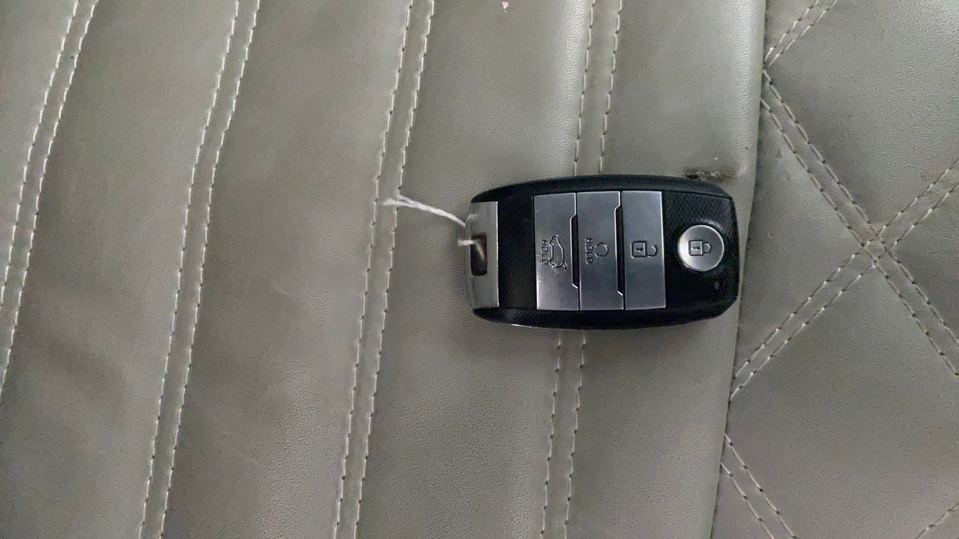 View 2023 Kia Sonet HTK Plus iMT Petrol Image 18 Used 2023 Kia Sonet HTK Plus iMT Petrol Image 18