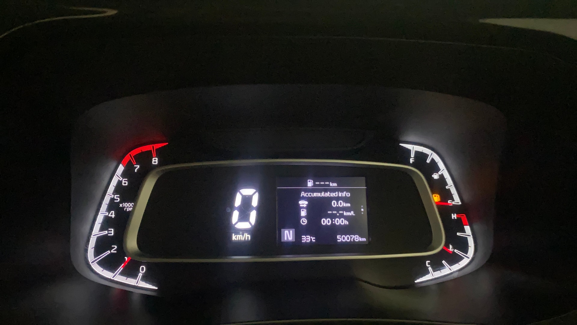 View 2023 Kia Sonet HTK Plus iMT Petrol Image 20 Used 2023 Kia Sonet HTK Plus iMT Petrol Image 20