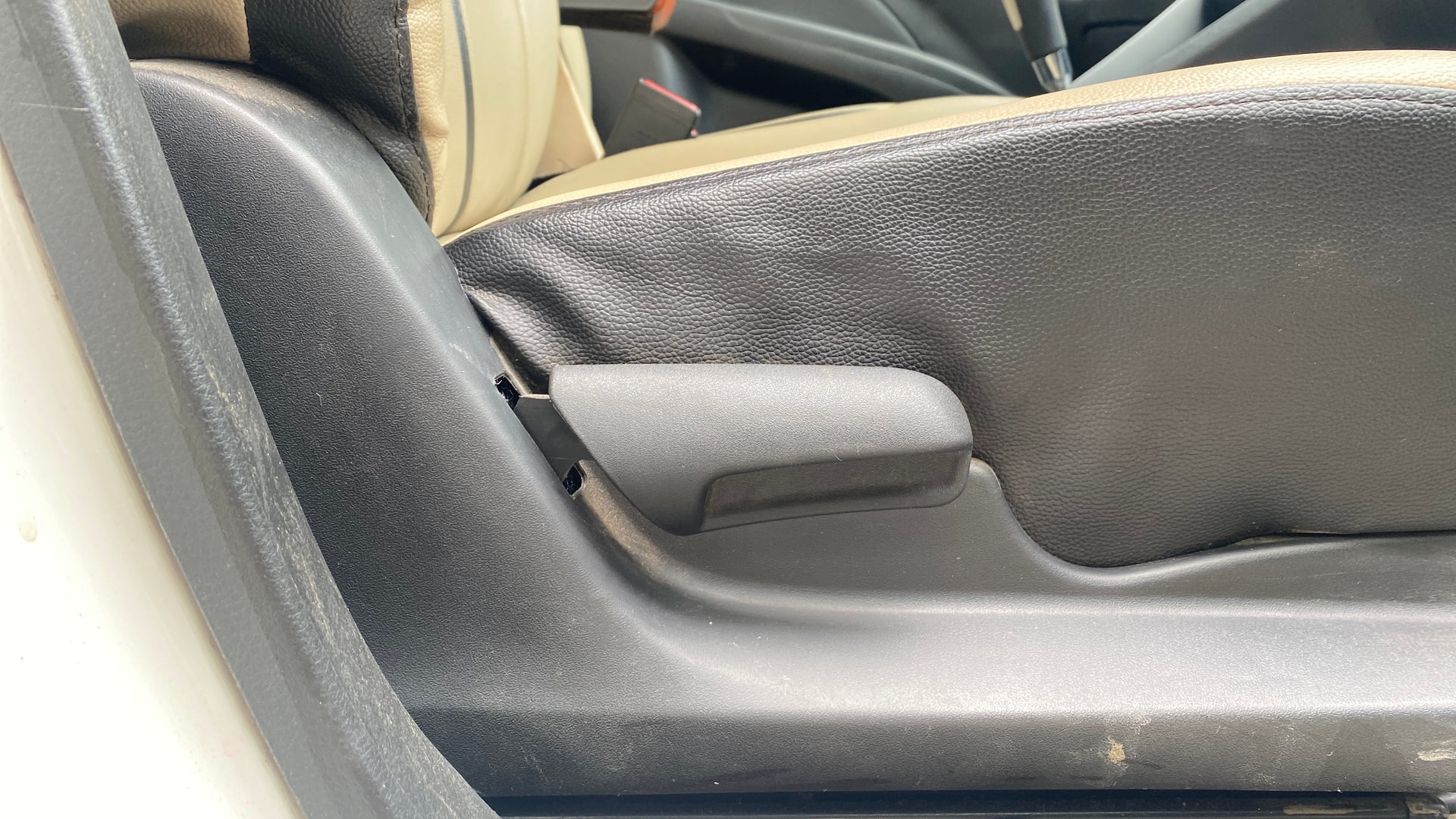 View 2019 Maruti Suzuki 1000 Base Variant Image 18 Used 2019 Maruti Suzuki 1000 Base Variant Image 18