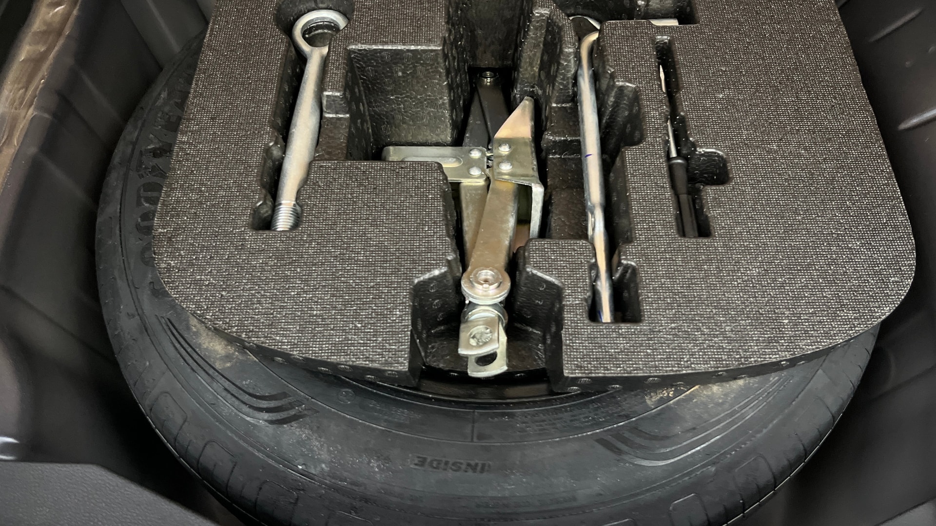 View 2025 Honda Elevate ZX CVT Image 17 Used 2025 Honda Elevate ZX CVT Image 17