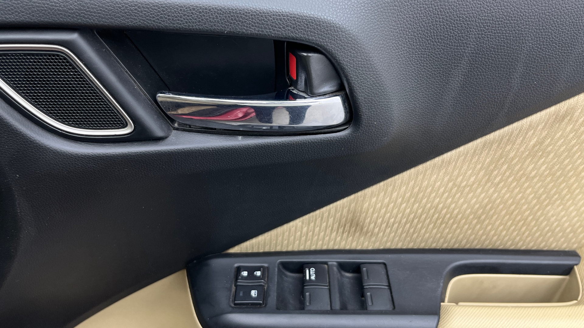 View 2020 Honda City ZX MT Diesel Anniversary Edition Image 34 Used 2020 Honda City ZX MT Diesel Anniversary Edition Image 34