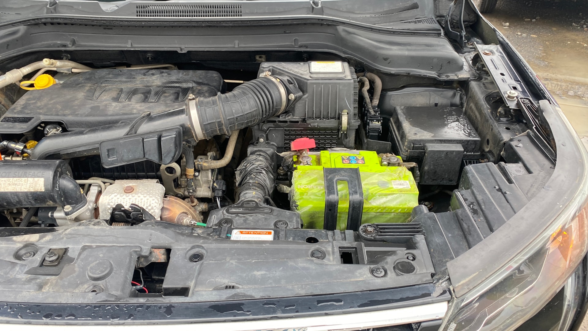 View 2022 Mahindra XUV300 W4 Petrol BS IV Image 30 Used 2022 Mahindra XUV300 W4 Petrol BS IV Image 30