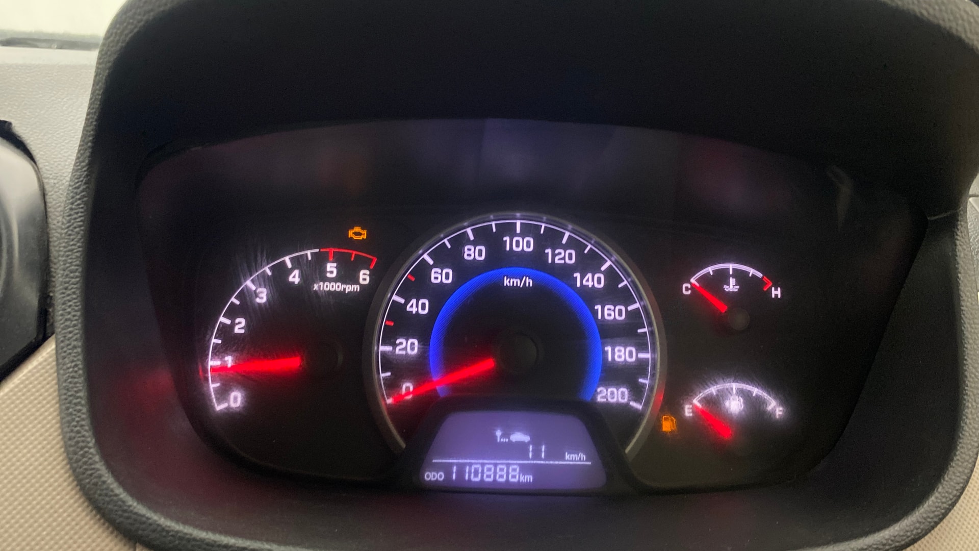 View 2014 Hyundai Grand i10 1.1 Asta Diesel Image 34 Used 2014 Hyundai Grand i10 1.1 Asta Diesel Image 34
