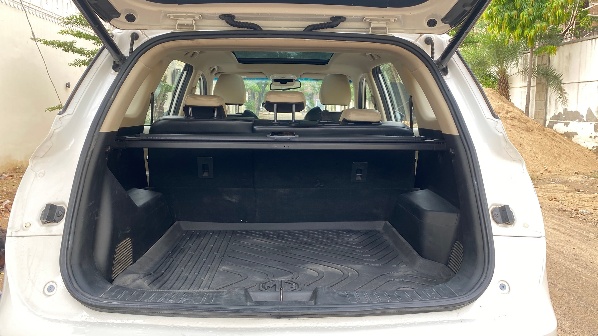 View 2022 MG Hector Sharp Hybrid BS IV Image 11 Used 2022 MG Hector Sharp Hybrid BS IV Image 11
