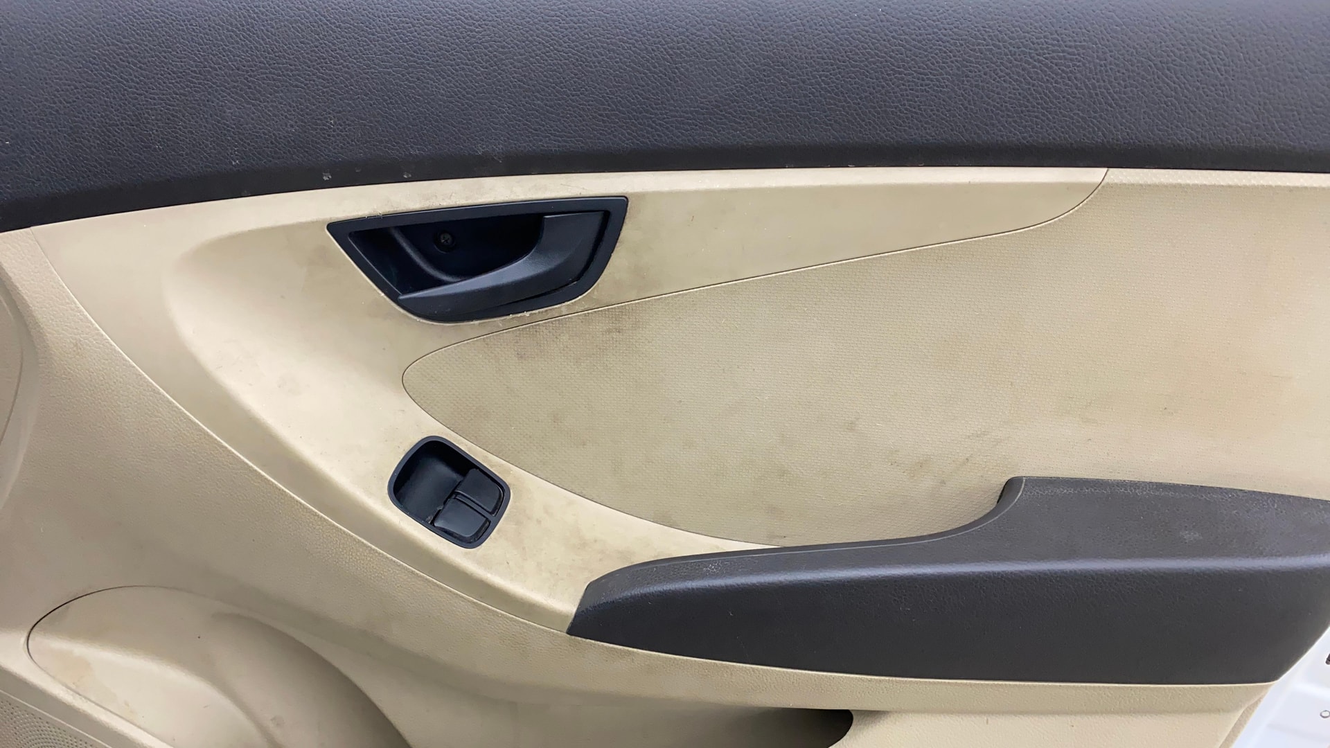 View 2016 Hyundai EON Era Plus Image 32 Used 2016 Hyundai EON Era Plus Image 32