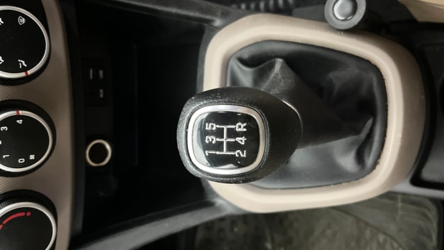 View Hyundai Grand i10 Image 38 Used Hyundai Grand i10 Image 38