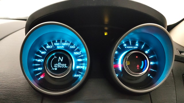View Mahindra XUV500 Image 22 Used Mahindra XUV500 Image 22