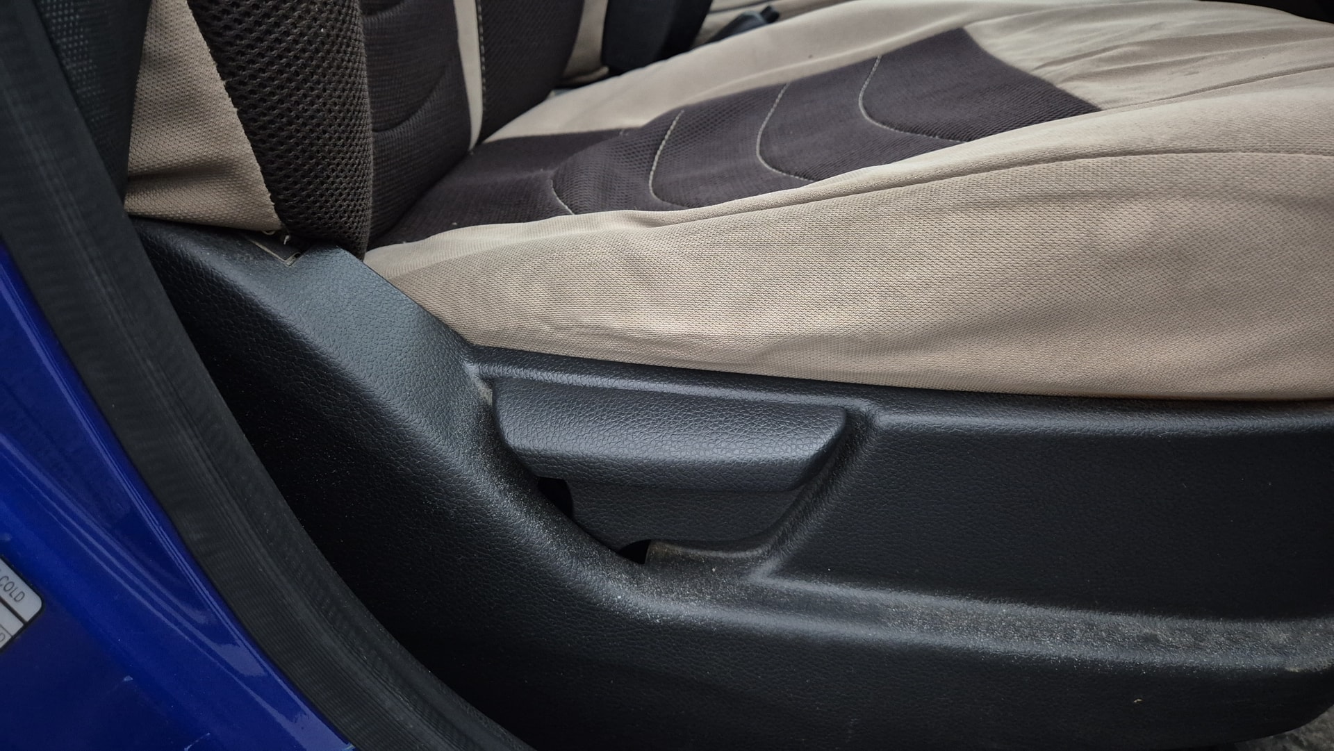 View 2014 Hyundai EON Magna Plus Image 18 Used 2014 Hyundai EON Magna Plus Image 18