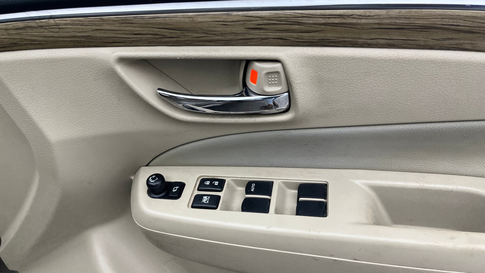 View 2018 Maruti Suzuki 1000 Base Variant Image 34 Used 2018 Maruti Suzuki 1000 Base Variant Image 34