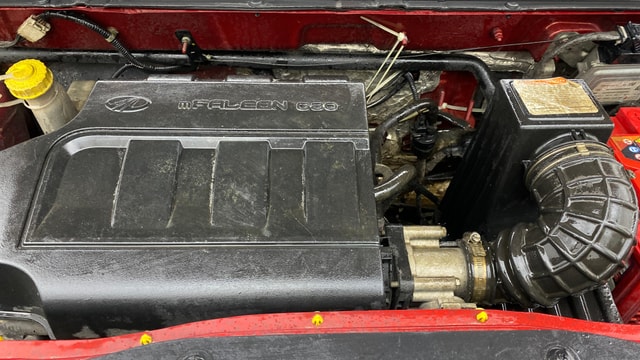 View Mahindra KUV100 Image 40 Used Mahindra KUV100 Image 40
