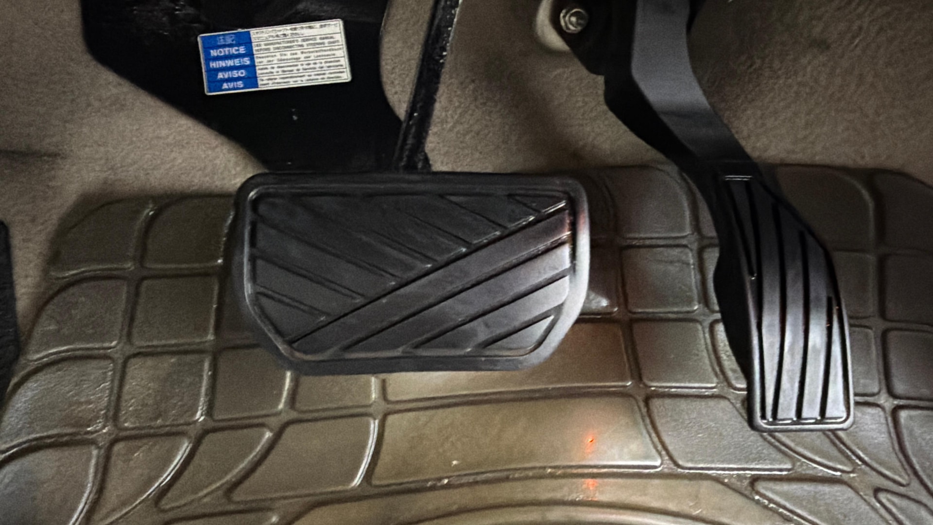 View 2021 Maruti Suzuki 1000 Base Variant Image 28 Used 2021 Maruti Suzuki 1000 Base Variant Image 28